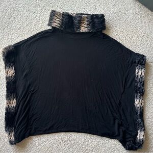 Cupio Black & Beige Animal Print Trim Poncho Women’s Size L/XL